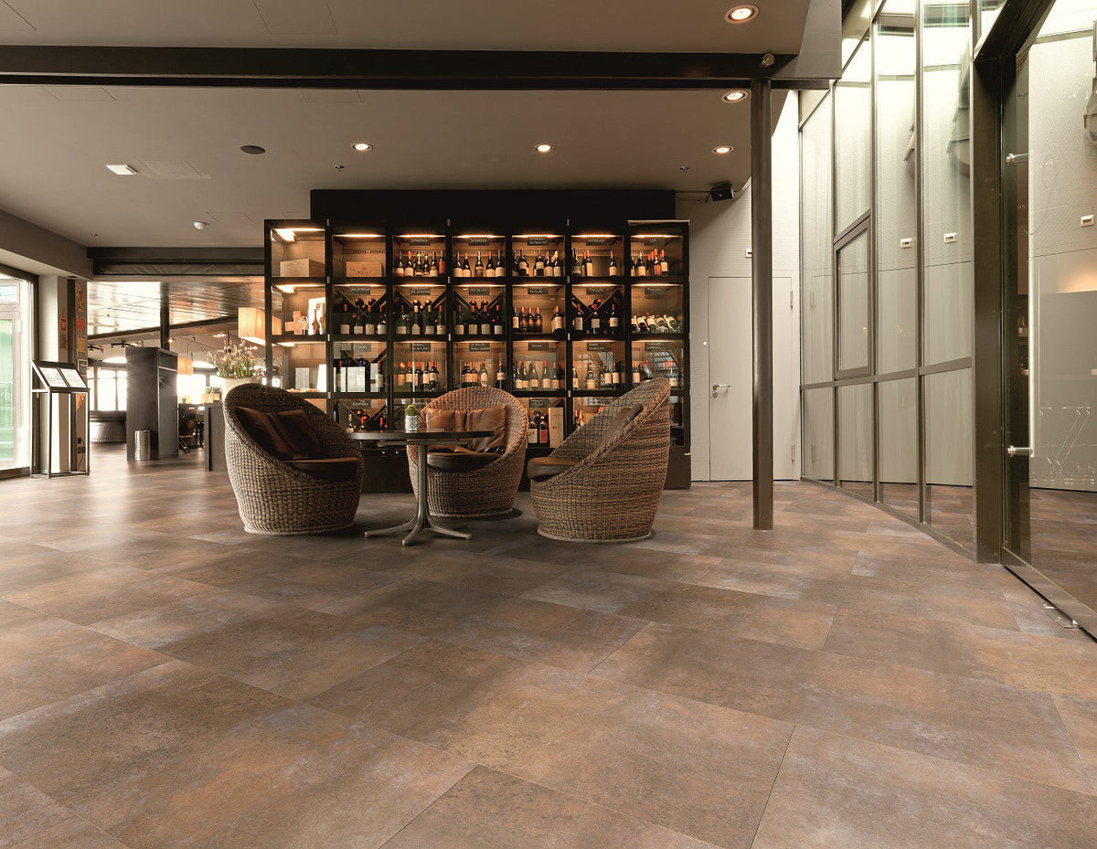 Enia M&M MONACO Concrete Rusty – Dryback vinyl – sfeerbeeld – enia flooring