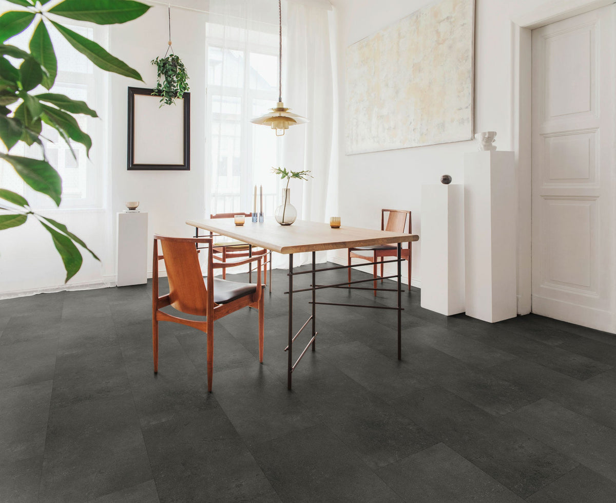 Enia MALACIA Concrete Grey Dark – Dryback vinyl – sfeerbeeld – enia flooring