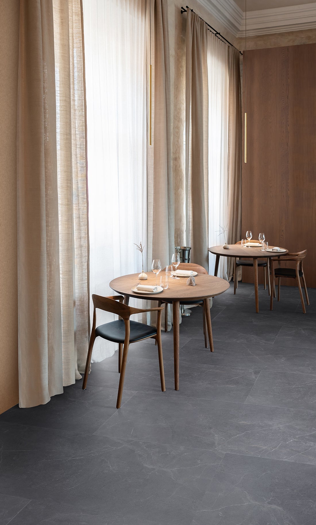 Lamett Parquetvinyl Caldera Marmo Scuro 615 x 1230 – sfeerbeeld van de fabrikant
